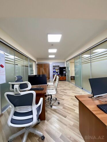12-комн. офис - м. Элмляр Академиясы - 400 м² (2)