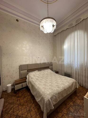 Satılır 7 otaqlı köhnə tikili 280 m², Sahil m., photo 28 from 31