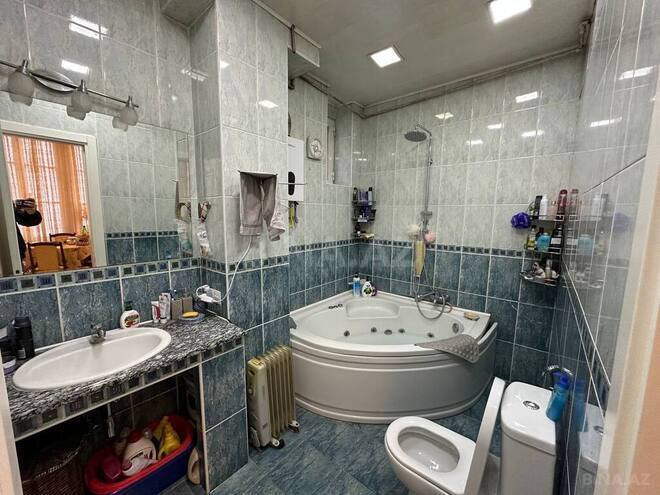 Satılır 7 otaqlı köhnə tikili 280 m², Sahil m., photo 17 from 31