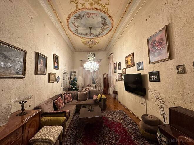 Satılır 7 otaqlı köhnə tikili 280 m², Sahil m., photo 21 from 31