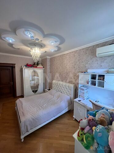 4-комн. новостройка - м. 28 мая - 193 м² (11)
