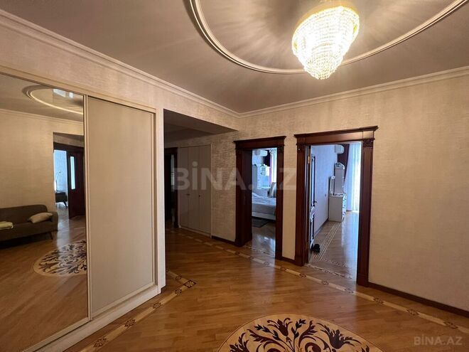 4-комн. новостройка - м. 28 мая - 193 м² (16)