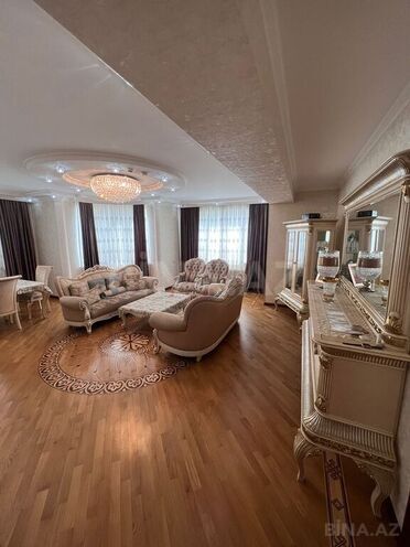 4-комн. новостройка - м. 28 мая - 193 м² (1)