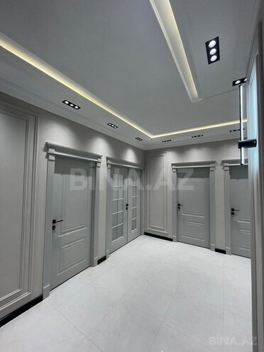 3-комн. новостройка - м. 8 ноября - 148 м² (2)