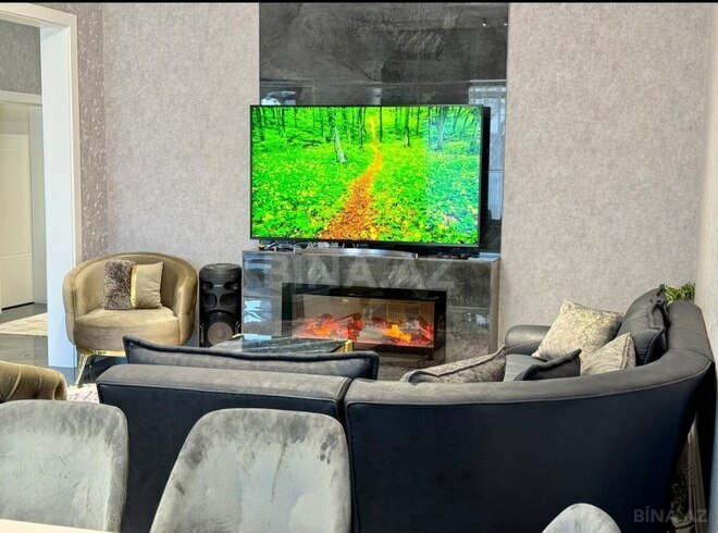 4 otaqlı həyət evi/bağ evi - Şüvəlan q. - 368 m² (3)