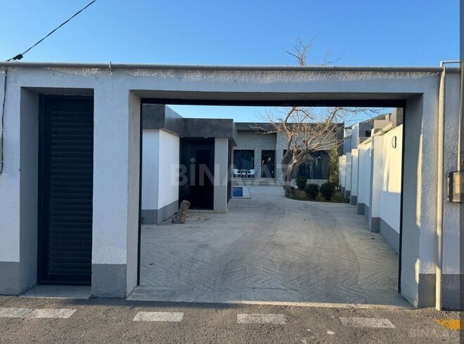 4 otaqlı həyət evi/bağ evi - Şüvəlan q. - 368 m² (23)