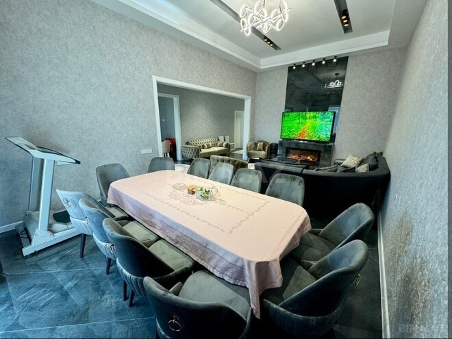 4 otaqlı həyət evi/bağ evi - Şüvəlan q. - 368 m² (1)