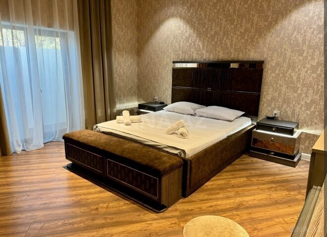 4 otaqlı həyət evi/bağ evi - Şüvəlan q. - 368 m² (12)