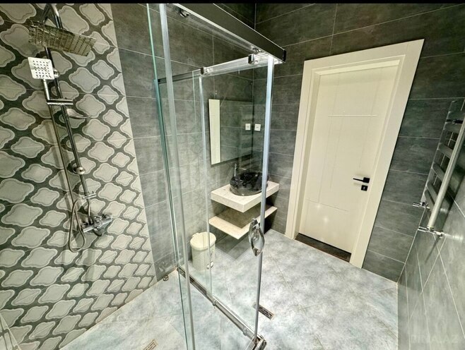 4 otaqlı həyət evi/bağ evi - Şüvəlan q. - 368 m² (8)