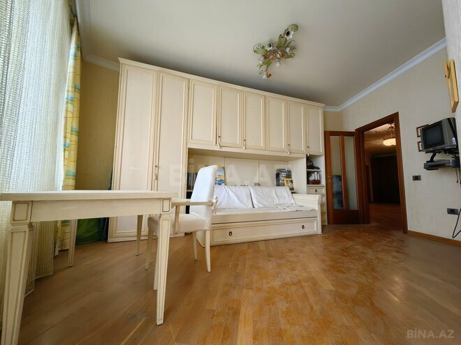4 otaqlı yeni tikili - 28 May m. - 235 m² (24)
