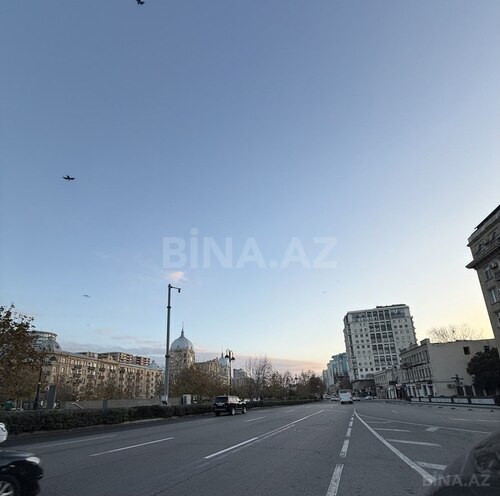 4-комн. вторичка - м. Низами - 150 м² (11)