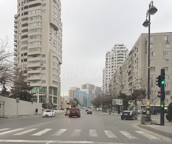 Obyekt - 8 Noyabr m. - 30 m² (15)