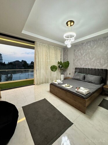 4 otaqlı həyət evi/bağ evi - Novxanı q. - 400 m² (15)