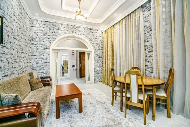 2 otaqlı köhnə tikili - İçəri Şəhər m. - 60 m² (1)