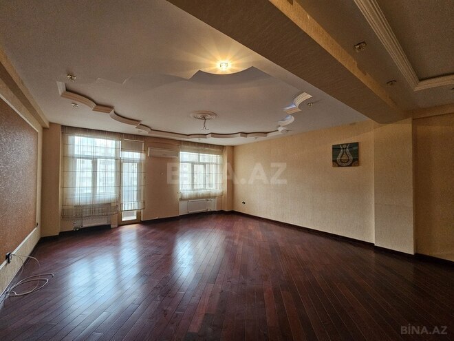 4-комн. новостройка - м. 28 мая - 204 м² (2)