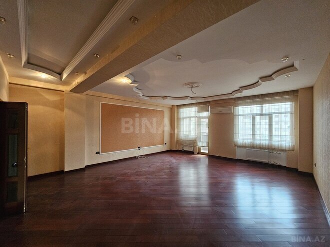 4-комн. новостройка - м. 28 мая - 204 м² (3)