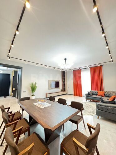 6 otaqlı həyət evi/bağ evi - Mərdəkan q. - 400 m² (14)