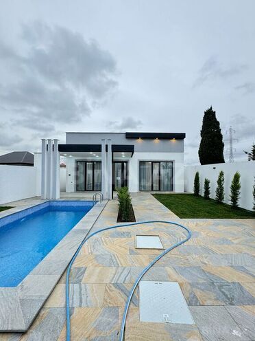 4 otaqlı həyət evi/bağ evi - Şüvəlan q. - 150 m² (1)