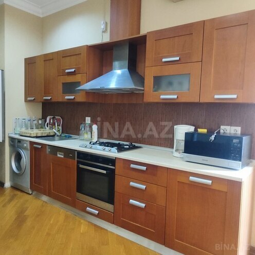 3-комн. новостройка - м. 28 мая - 140 м² (2)