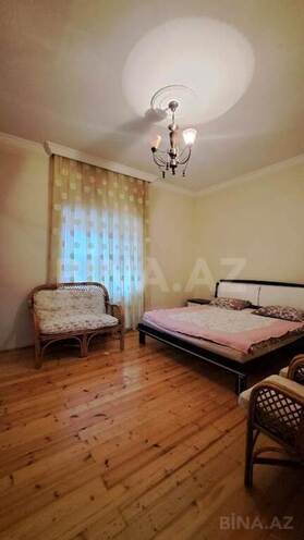 7 otaqlı həyət evi/bağ evi - Novxanı q. - 260 m² (9)