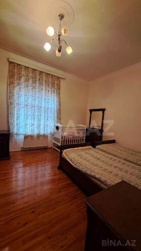 7 otaqlı həyət evi/bağ evi - Novxanı q. - 260 m² (13)