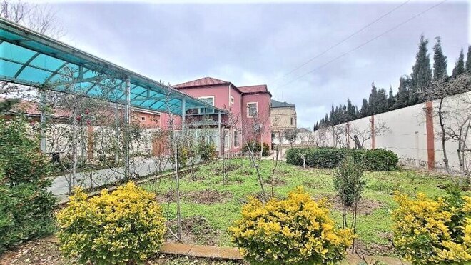 7 otaqlı həyət evi/bağ evi - Novxanı q. - 260 m² (2)