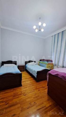 7 otaqlı həyət evi/bağ evi - Novxanı q. - 260 m² (12)