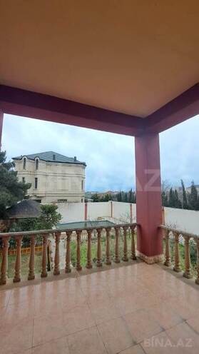 7 otaqlı həyət evi/bağ evi - Novxanı q. - 260 m² (17)