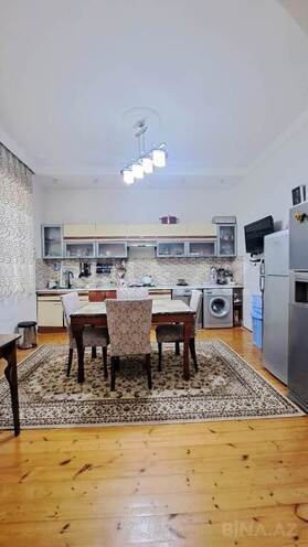 7 otaqlı həyət evi/bağ evi - Novxanı q. - 260 m² (15)
