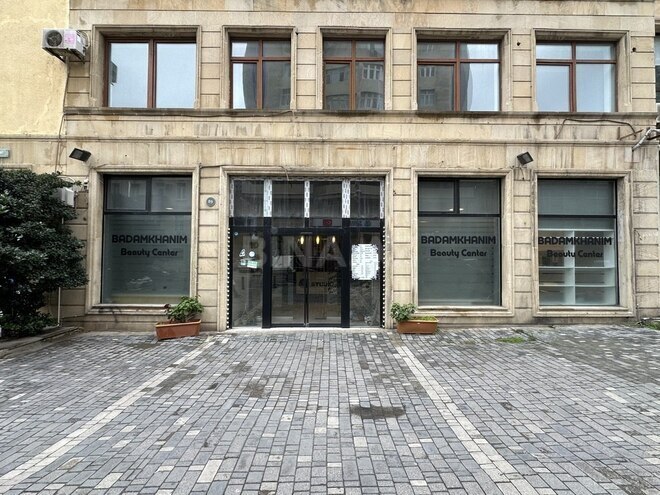 Obyekt - 28 May m. - 250 m² (1)