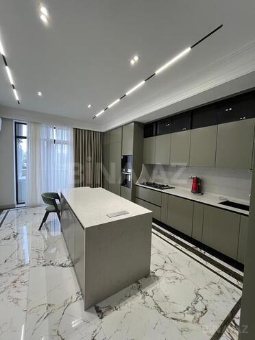 3-комн. новостройка - м. 28 мая - 190 м² (18)