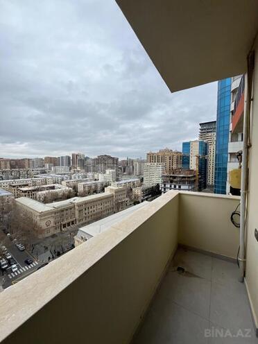3-комн. новостройка - м. 28 мая - 190 м² (26)