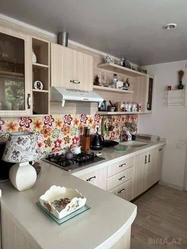 7 otaqlı həyət evi/bağ evi - Şüvəlan q. - 130 m² (16)