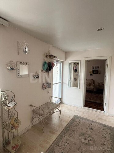 7 otaqlı həyət evi/bağ evi - Şüvəlan q. - 130 m² (13)