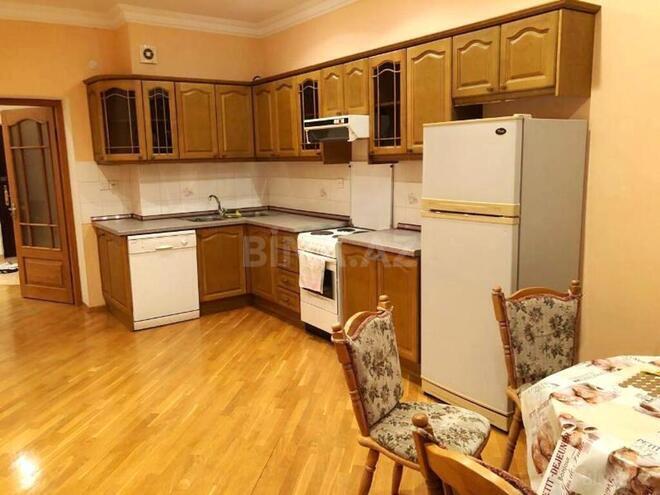 4 otaqlı yeni tikili - 28 May m. - 230 m² (16)
