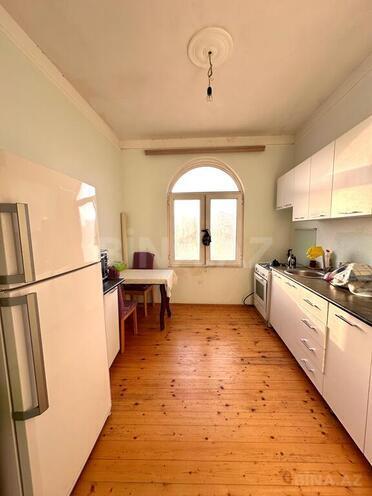 12 otaqlı həyət evi/bağ evi - Nəsimi m. - 300 m² (3)