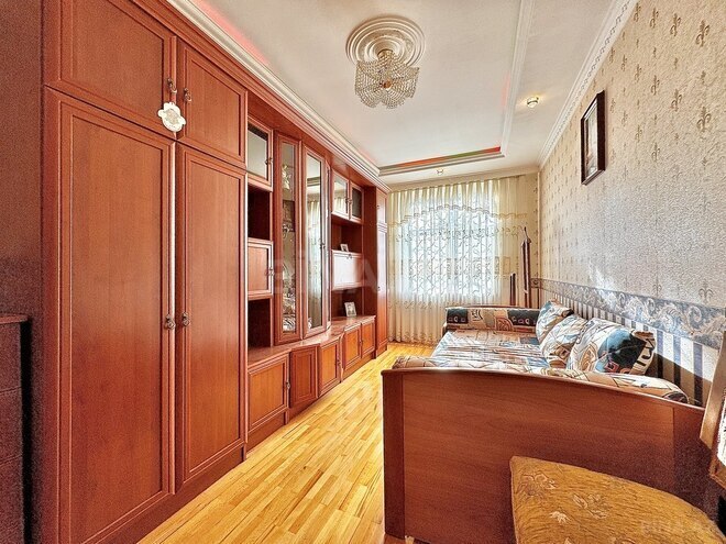 Satılır 3 otaqlı köhnə tikili 80 m², Qara Qarayev m., photo 11 from 19