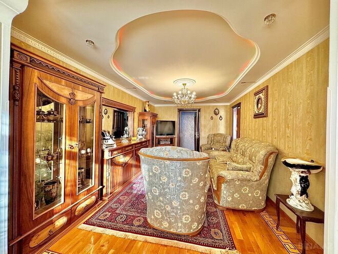 Продаётся 3-комн. вторичка 65 м², м. Кара Караев, photo 8 from 19