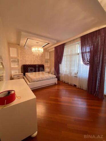 4-комн. новостройка - м. 28 мая - 205.5 м² (14)