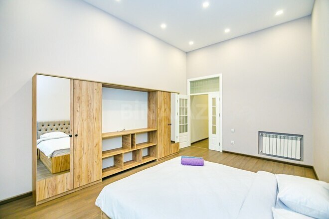 İcarəyə verilir 2 otaqlı köhnə tikili 70 m², Sahil m., photo 23 from 31