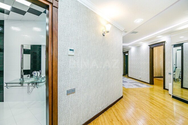 Сдаётся 3-комн. новостройка 180 м², м. Сахил, photo 15 from 32