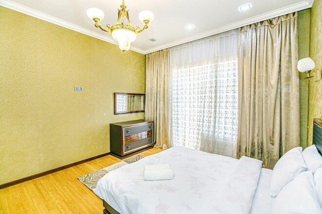 Сдаётся 3-комн. новостройка 180 м², м. Сахил, photo 5 from 32