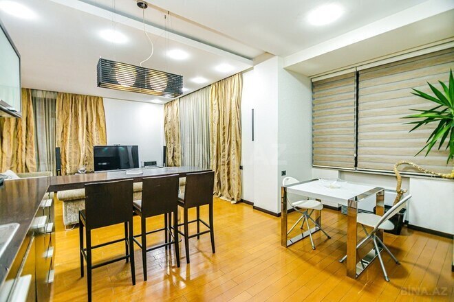 İcarəyə verilir 3 otaqlı yeni tikili 185 m², Sahil m., photo 31 from 32
