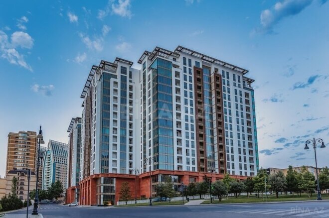 Объект - м. Элмляр Академиясы - 400 м² (1)