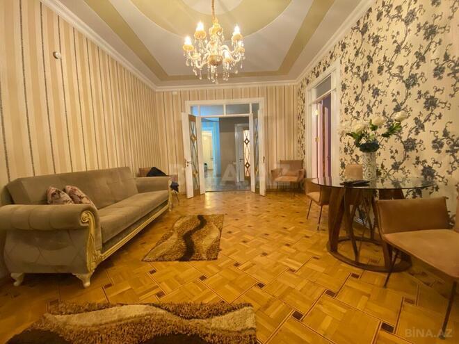 4 otaqlı köhnə tikili - Sahil m. - 180 m² (1)