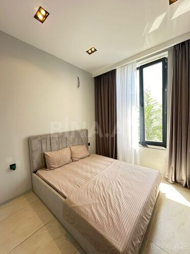 4 otaqlı həyət evi/bağ evi - Şüvəlan q. - 360 m² (15)