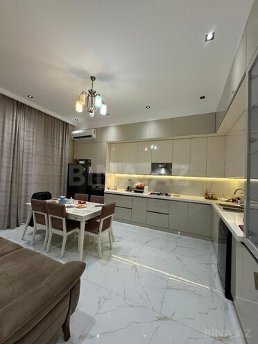5 otaqlı həyət evi/bağ evi - Şağan q. - 400 m² (13)
