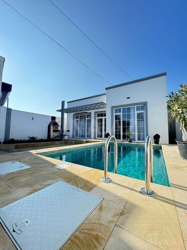 Satılır 3 otaqlı həyət evi/bağ evi 110 m², Şüvəlan q., photo 1 from 21