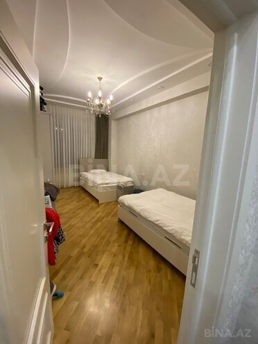 3 otaqlı yeni tikili - 8 Noyabr m. - 140 m² (11)