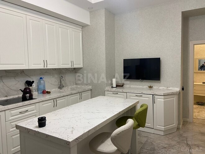 3 otaqlı yeni tikili - 8 Noyabr m. - 140 m² (13)